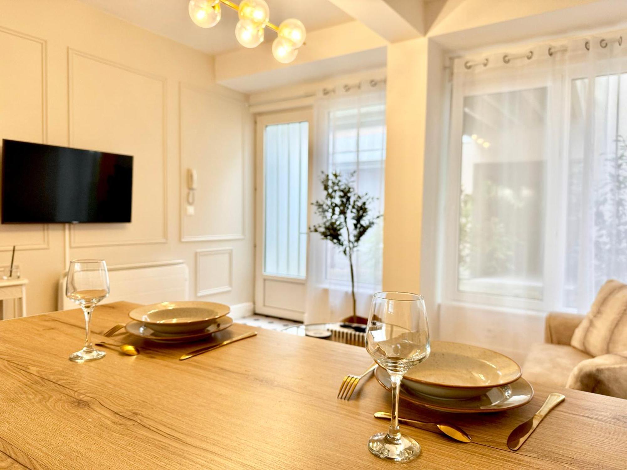 L'olivier - Netflix - Bureau - Proche Centre Apartment